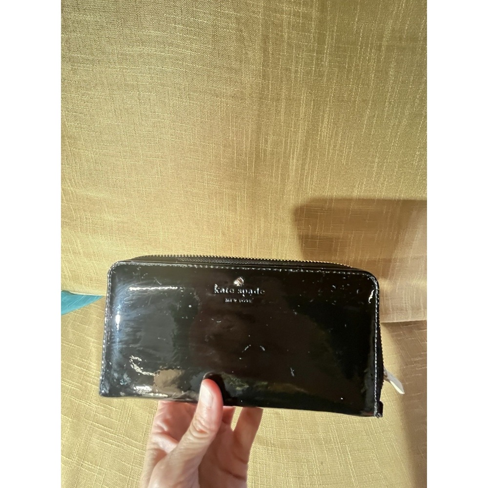 Kate Spade New York Black Patent Leather Zip Around Wallet Continental - Picture 3 of 9